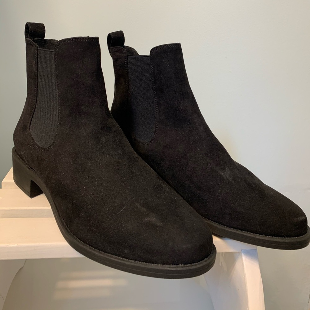 Velvet Chelsea boots.